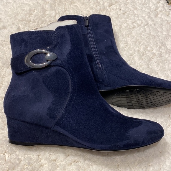 MPO womens NEW suede solid dark blue zipper size 8.5 - Picture 4 of 7